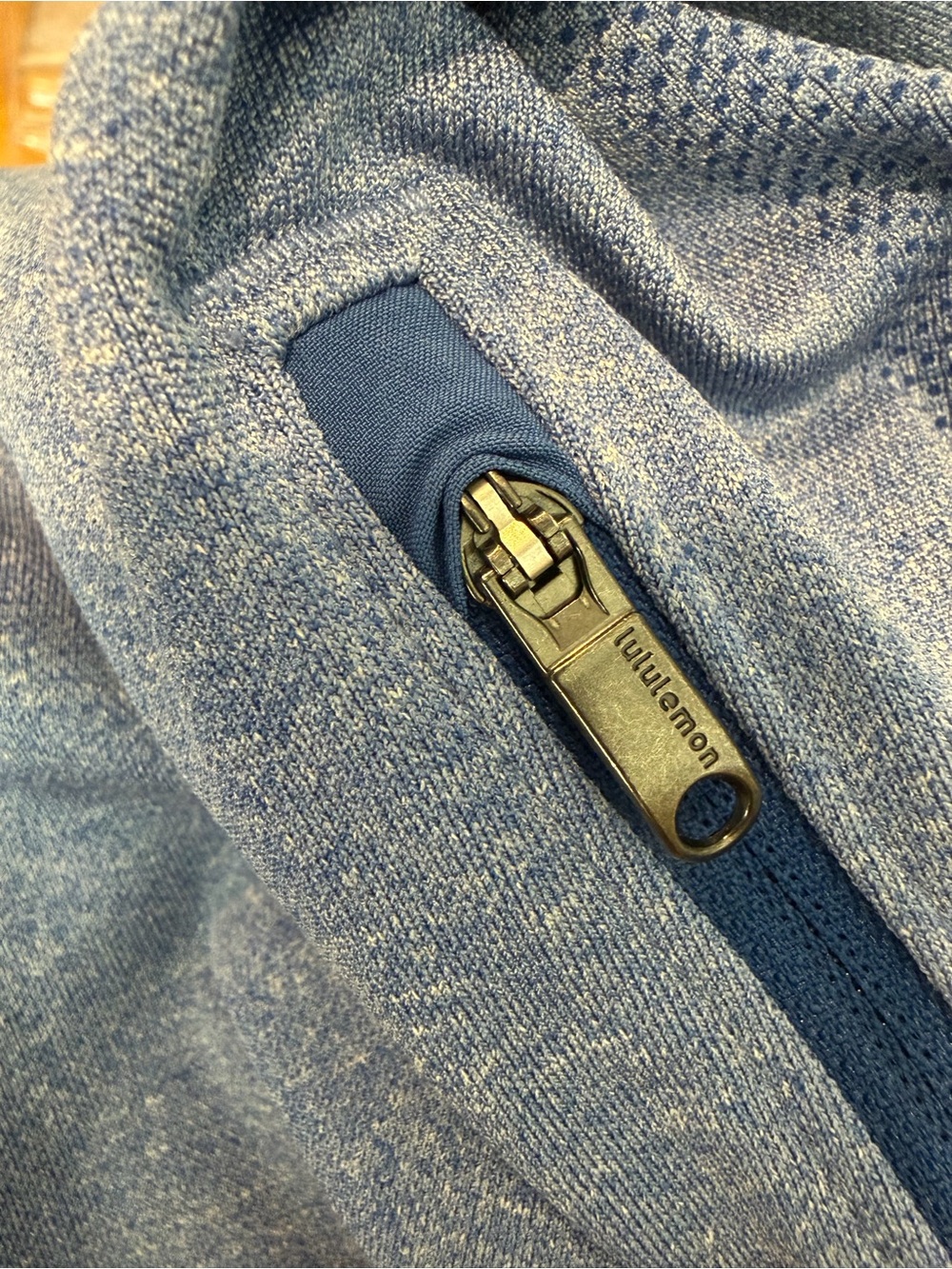 Men's Lululemon zip up jacket - Picture 3 of 3